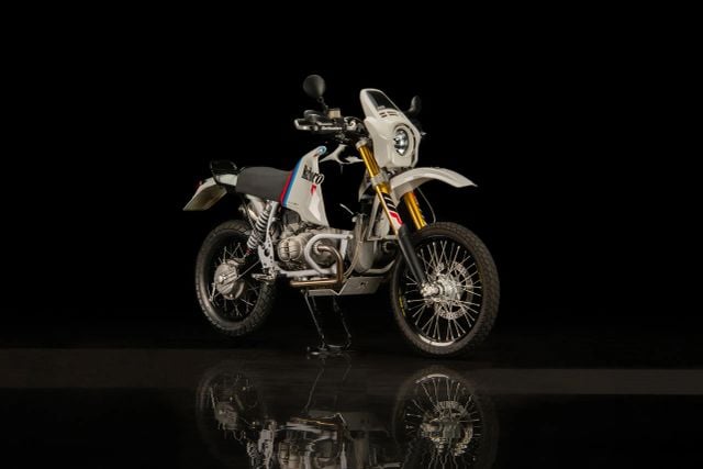 1981BMWR80 G/S by Johnston MotoAlpine White with Marlboro/Motorsport Graphics