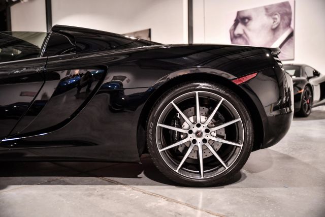 2013 McLaren 12C Base - Photo 70