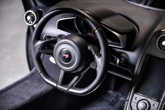 2013 McLaren 12C Base - Photo 26