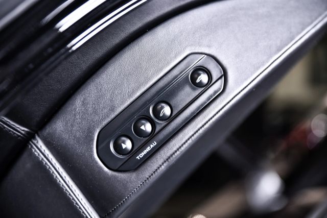 2013 McLaren 12C Base - Photo 34