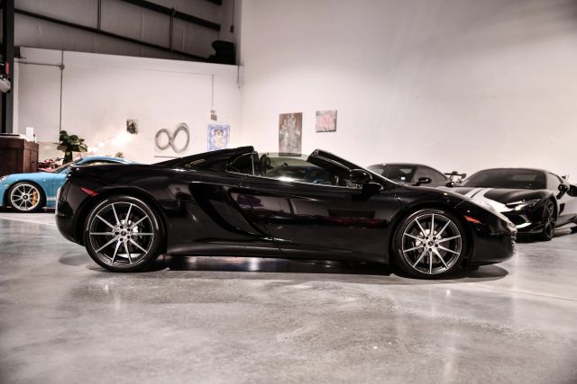 2013 McLaren 12C Base - Photo 11