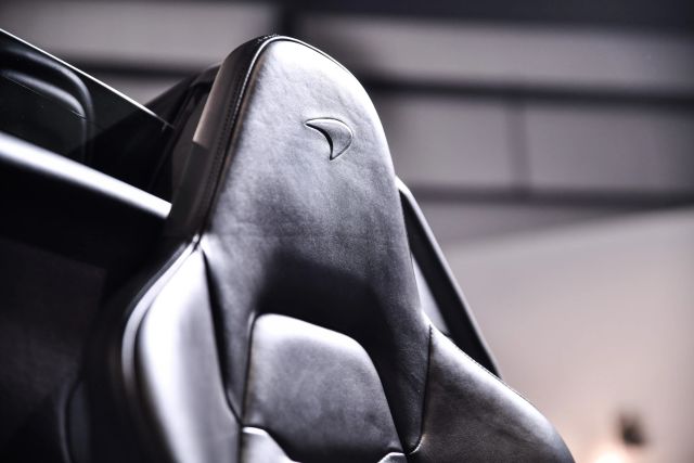 2013 McLaren 12C Base - Photo 30