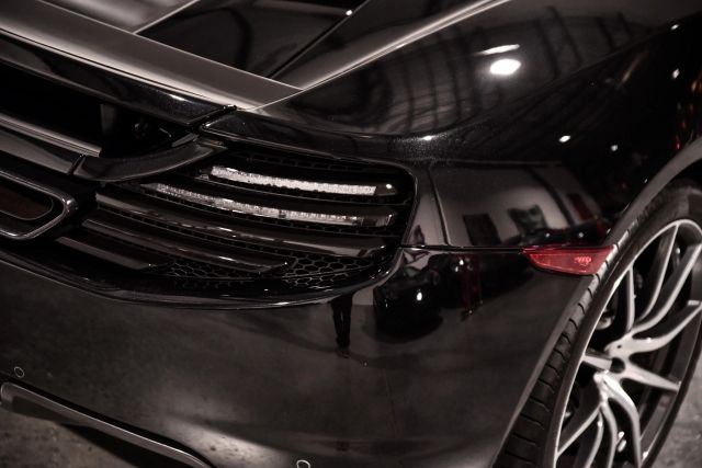 2013 McLaren 12C Base - Photo 81