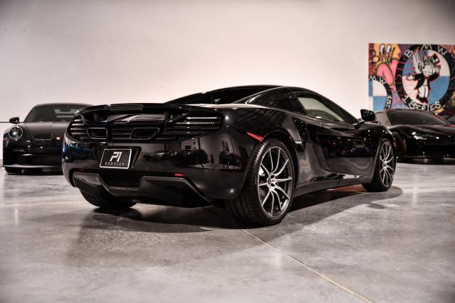 2013 McLaren 12C Base - Photo 18