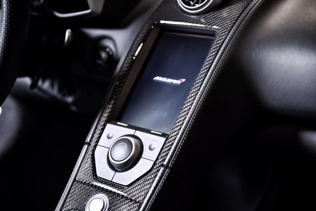 2013 McLaren 12C Base - Photo 28