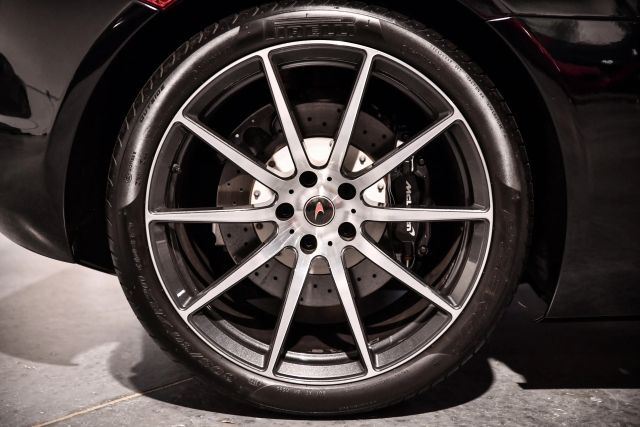 2013 McLaren 12C Base - Photo 83