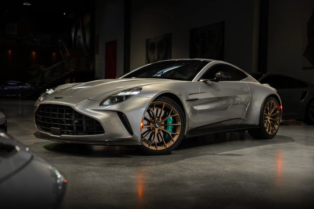 2025 Aston Martin Vantage