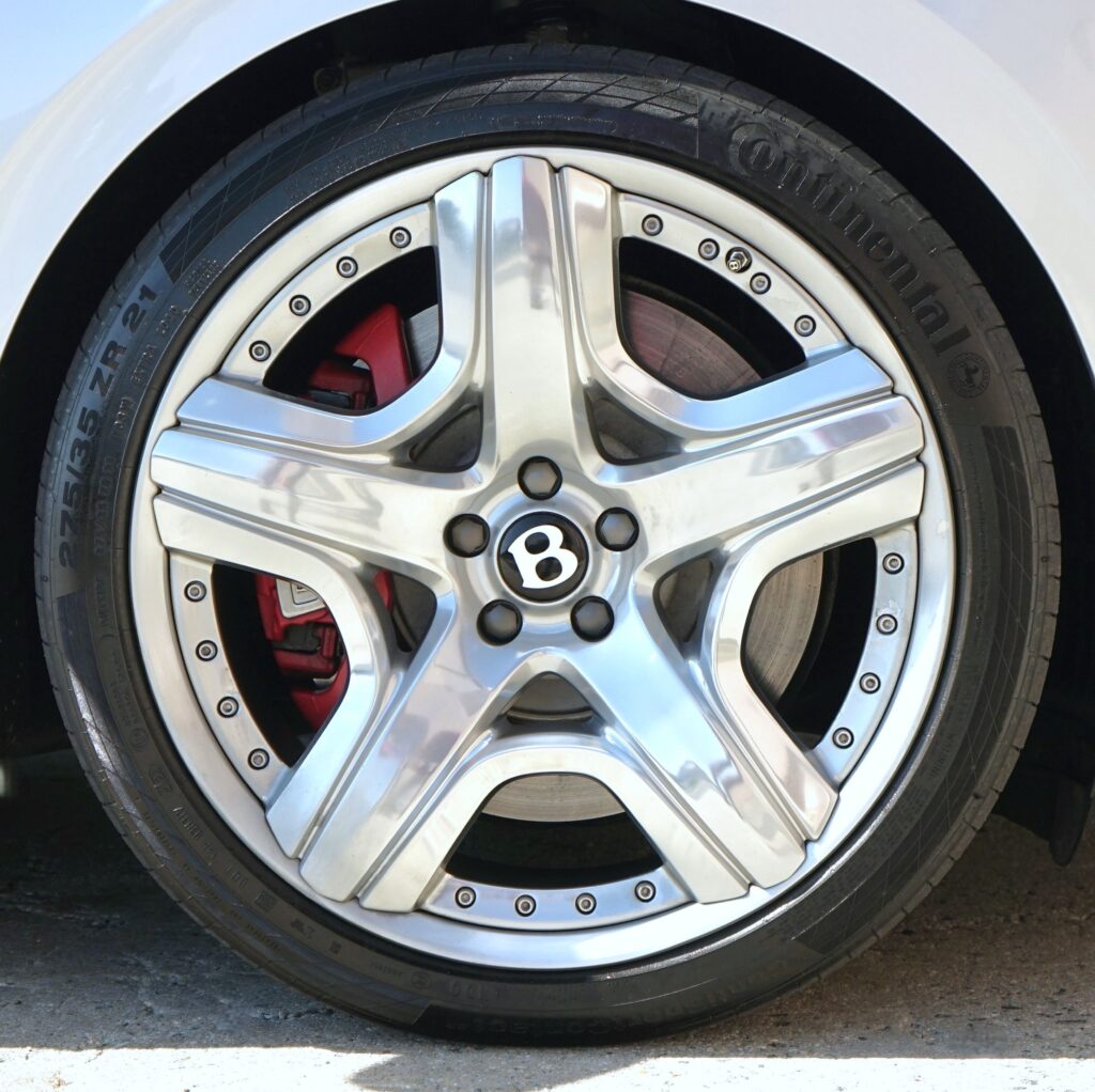 2014 Bentley Flying Spur — photo 2