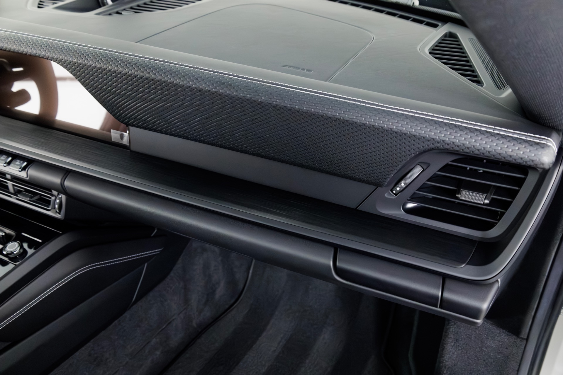 2024 Porsche 911 GT3 - Photo 37
