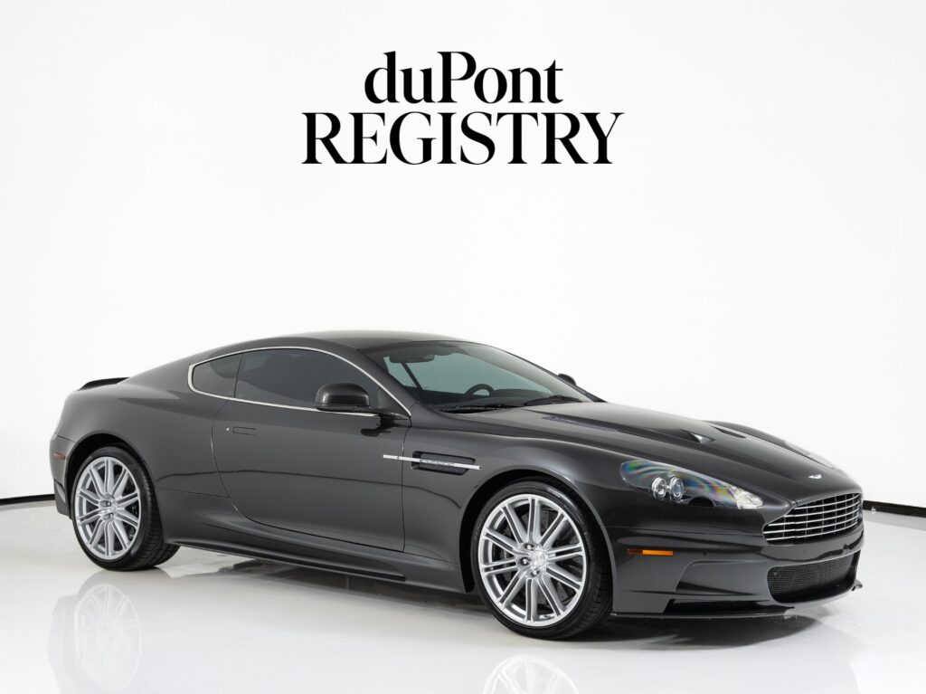 2011-Aston Martin-DBS-