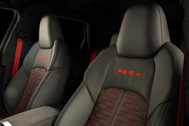 2025 Audi RS 6 Avant Base - Photo 14