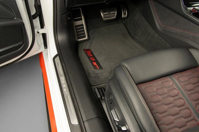2025 Audi RS 6 Avant Base - Photo 17