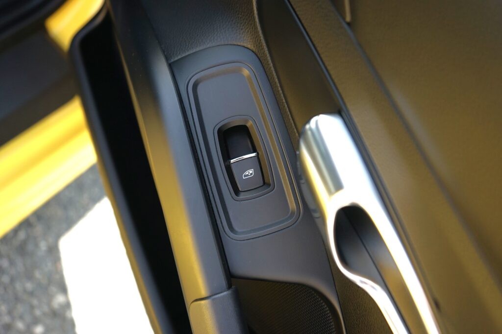 2020 Porsche 718 Cayman — photo 3