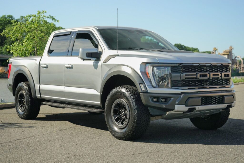 2023 Ford F-150 Raptor 4WD SuperCrew 5.5' Box Iconic Silver Metallic for sale at ExoticMotors.com