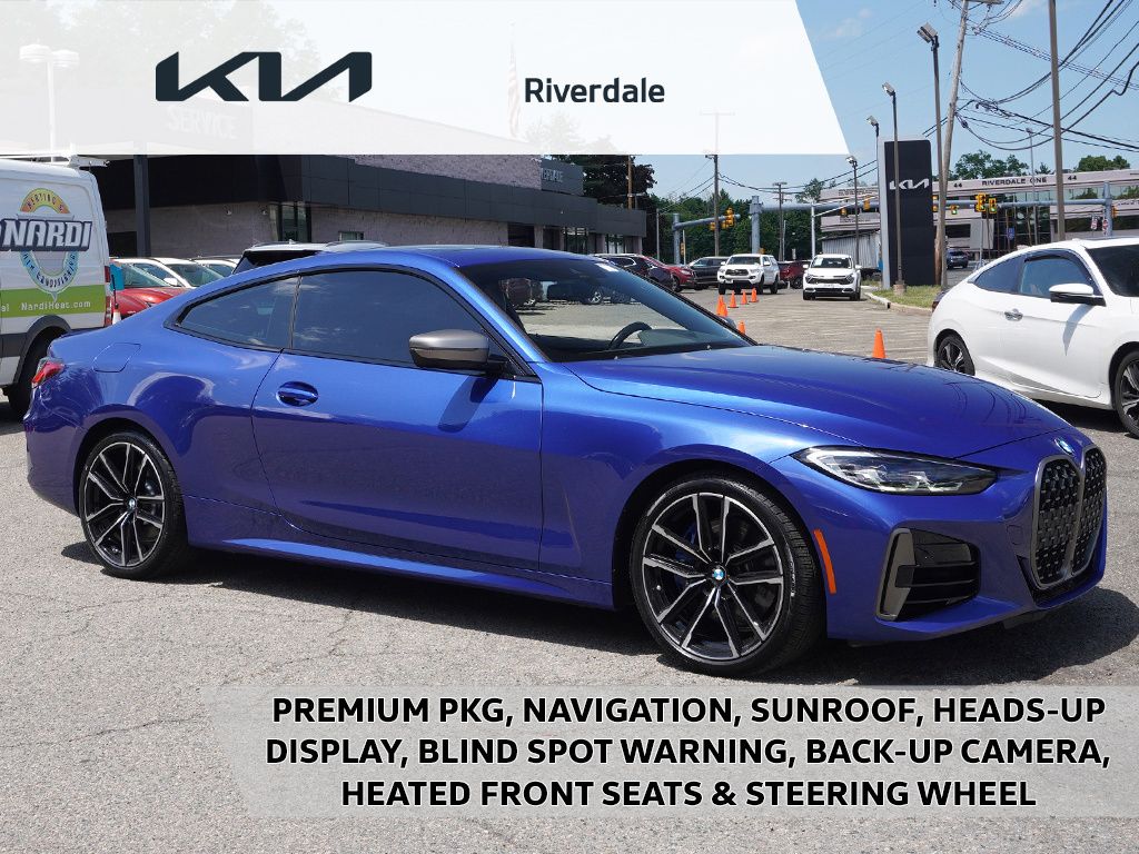 2023 BMW 4 Series in Blue Metallic