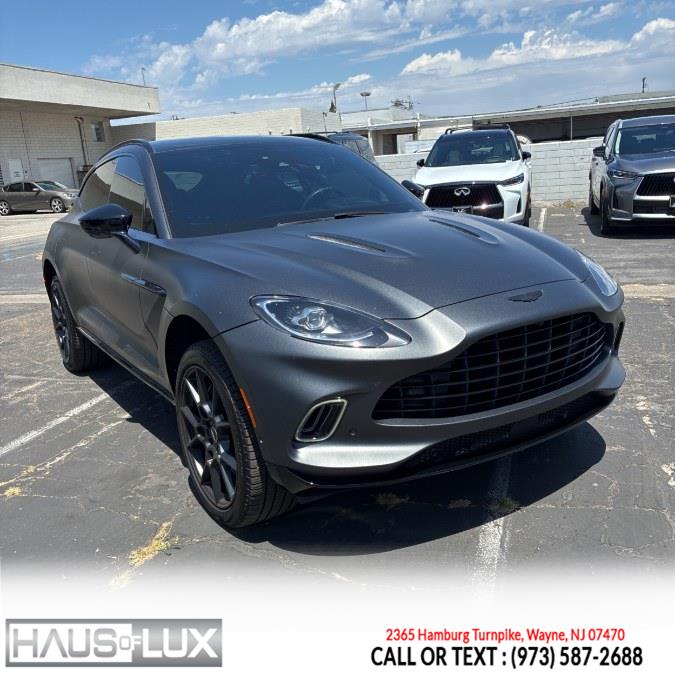 Aston Martin DBX AWD Gray
