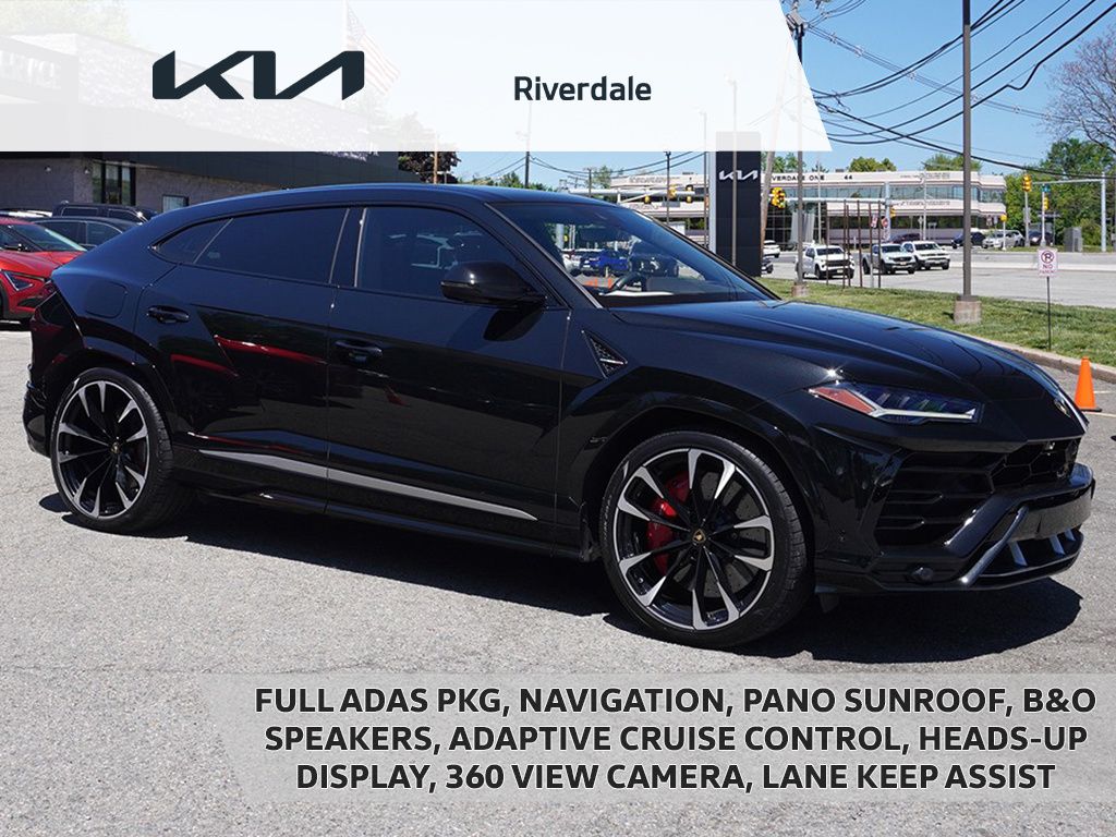 2020 Lamborghini Urus in Nero Helene Metallic