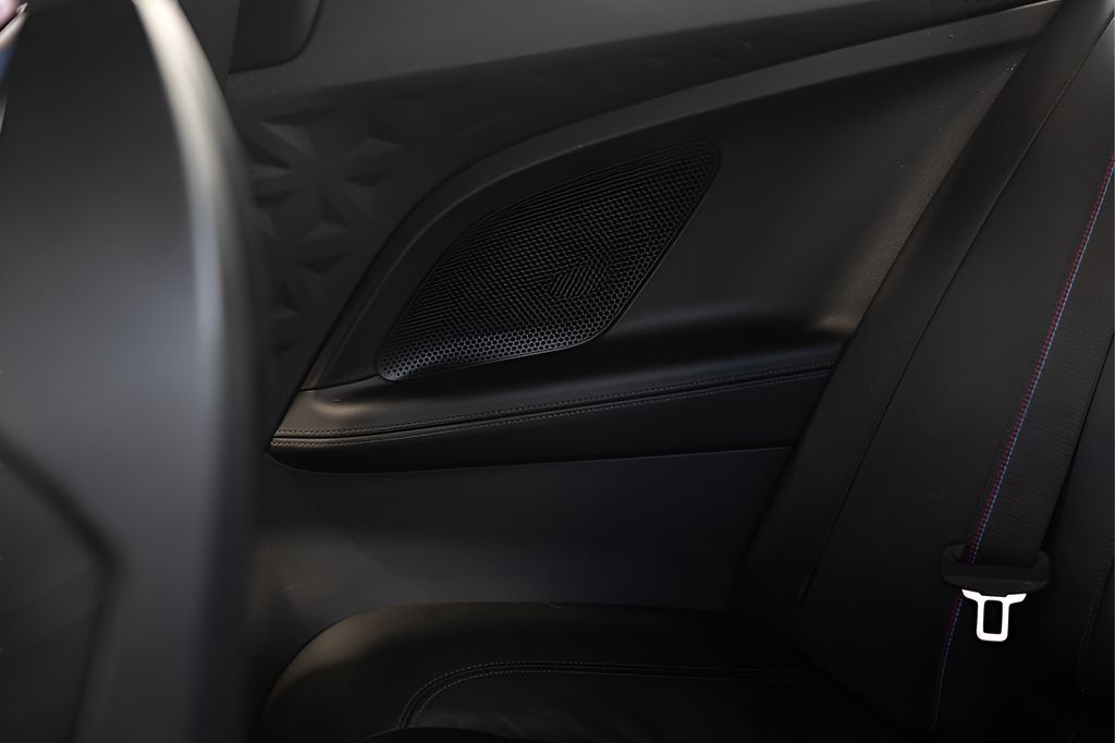 2023 BMW M2 Base — photo 3