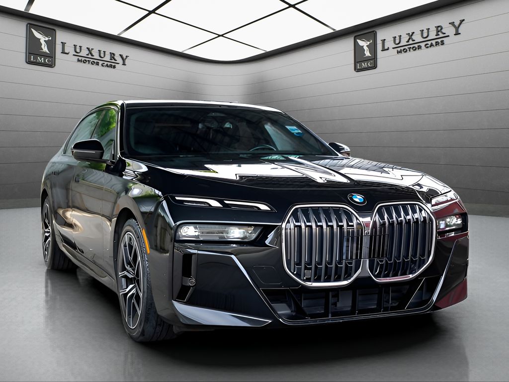 2024 BMW 7 Series in Black Sapphire Metallic