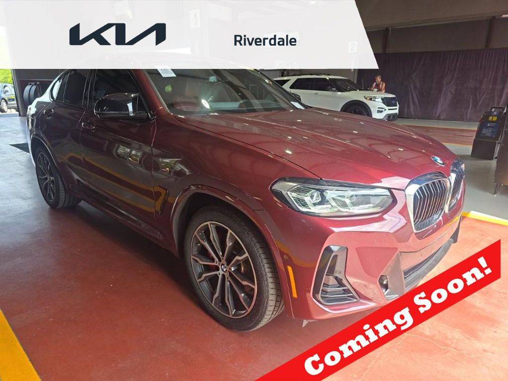 2023 BMW X4 in Red
