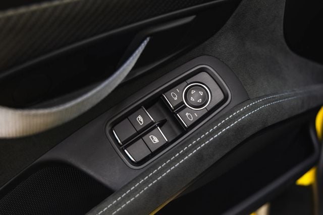 2025 Porsche 718 GT4 RS - Photo 105