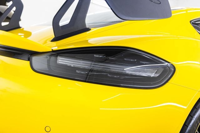 2025 Porsche 718 GT4 RS - Photo 61