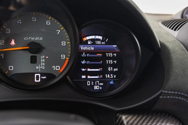 2025 Porsche 718 GT4 RS - Photo 8