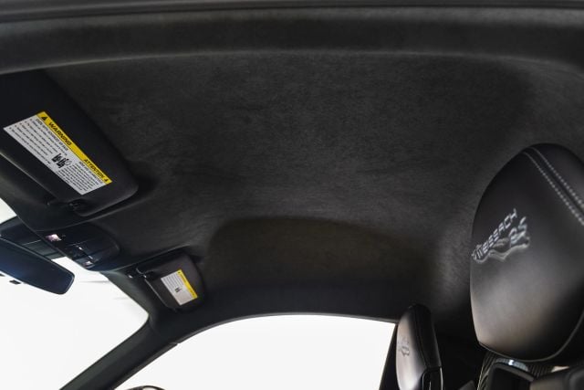 2025 Porsche 718 GT4 RS - Photo 9
