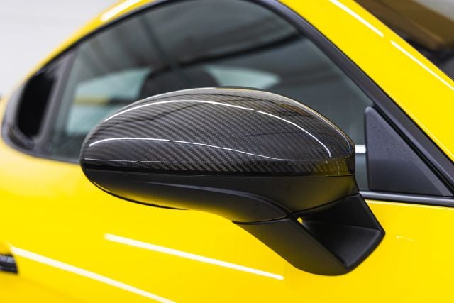 2025 Porsche 718 GT4 RS - Photo 43