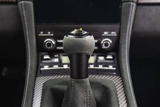 2025 Porsche 718 GT4 RS - Photo 46