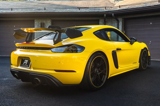 2025 Porsche 718 GT4 RS - Photo 94