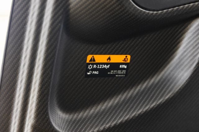 2025 Porsche 718 GT4 RS - Photo 48