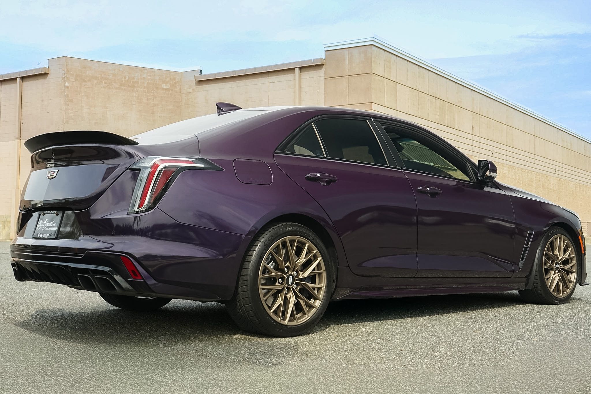 2025 Cadillac CT4 V-Series Blackwing - Photo 5