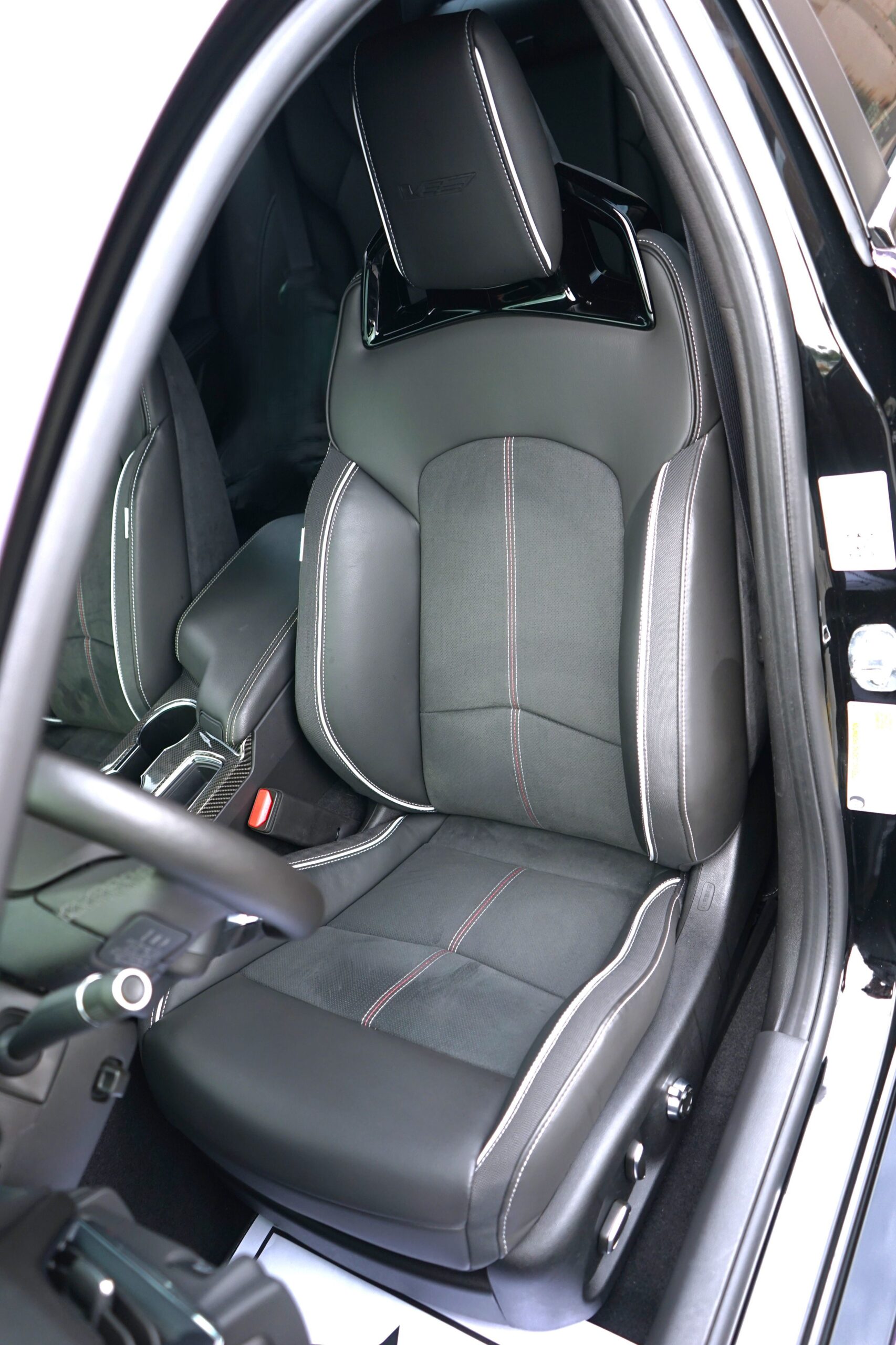 2025 Cadillac CT4 V-Series Blackwing - Photo 18