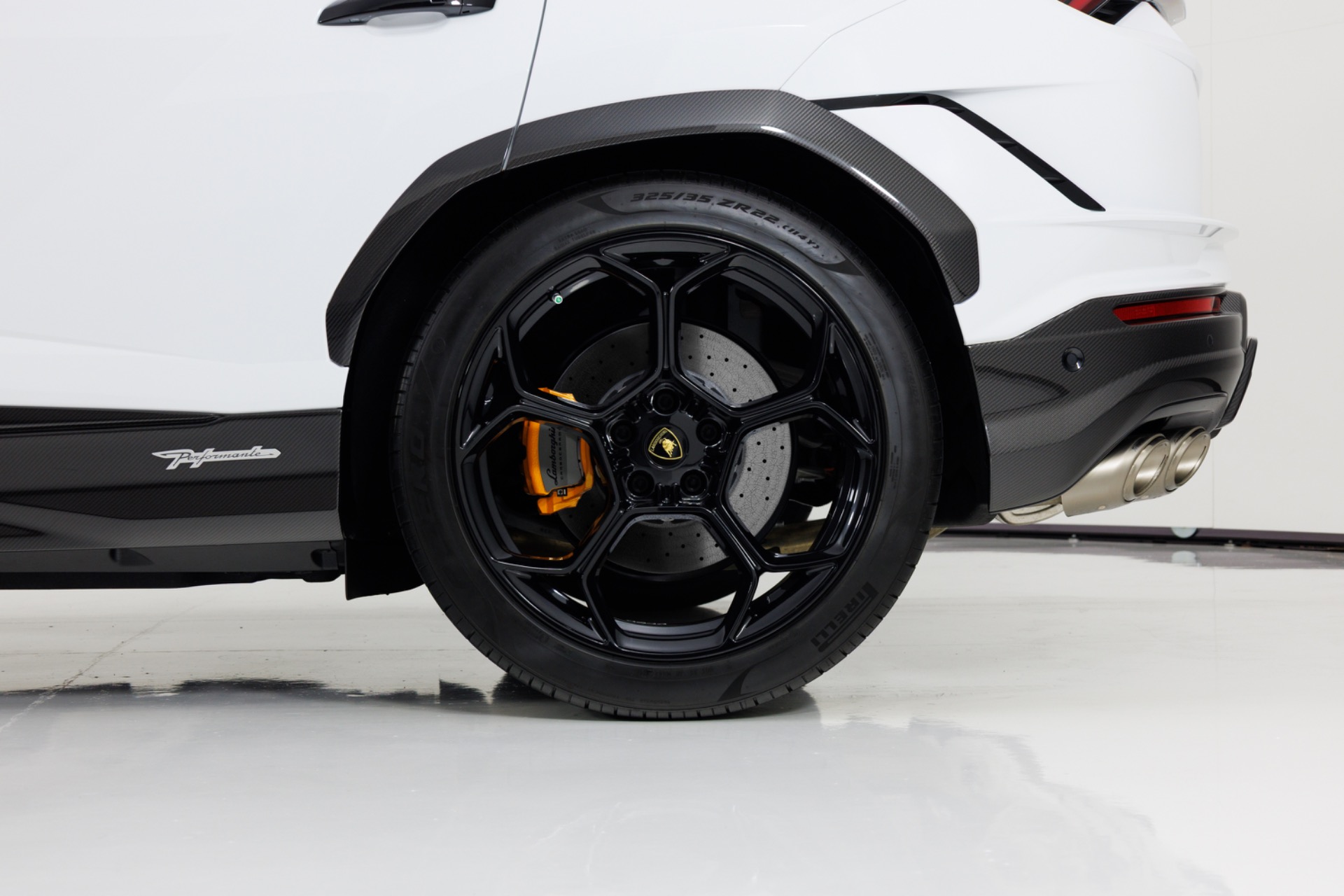 2024 Lamborghini Urus Performante - Photo 10