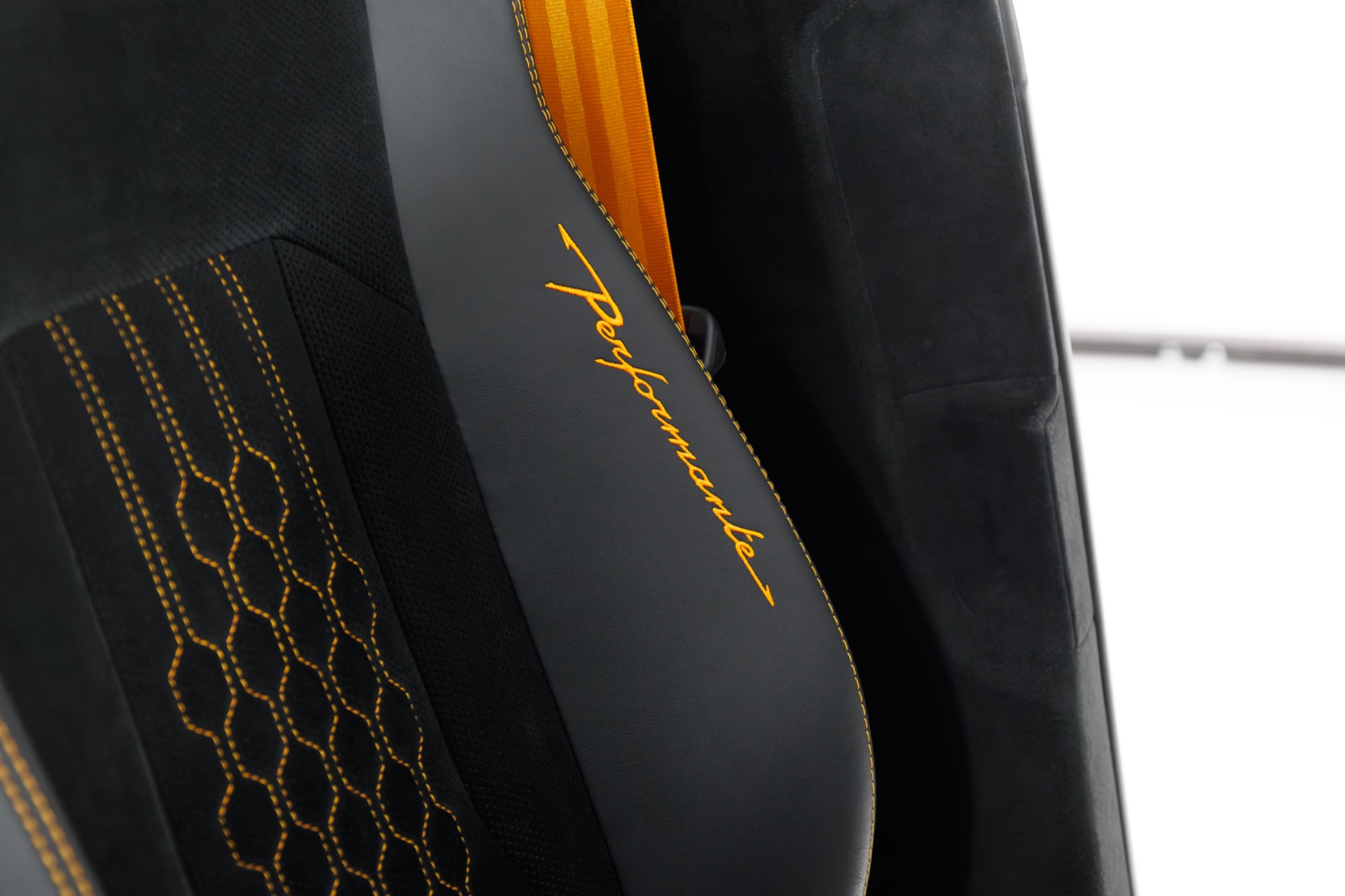 2024 Lamborghini Urus Performante - Photo 76