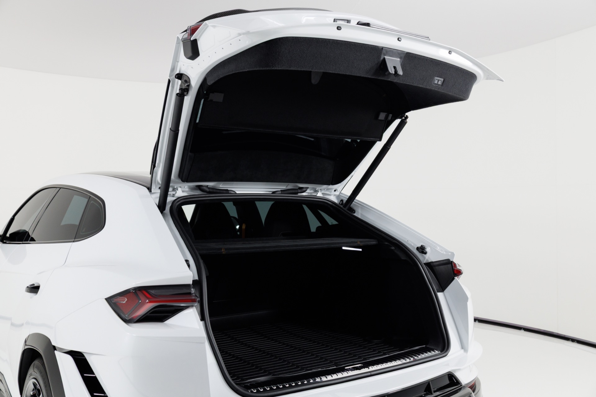 2024 Lamborghini Urus Performante - Photo 103