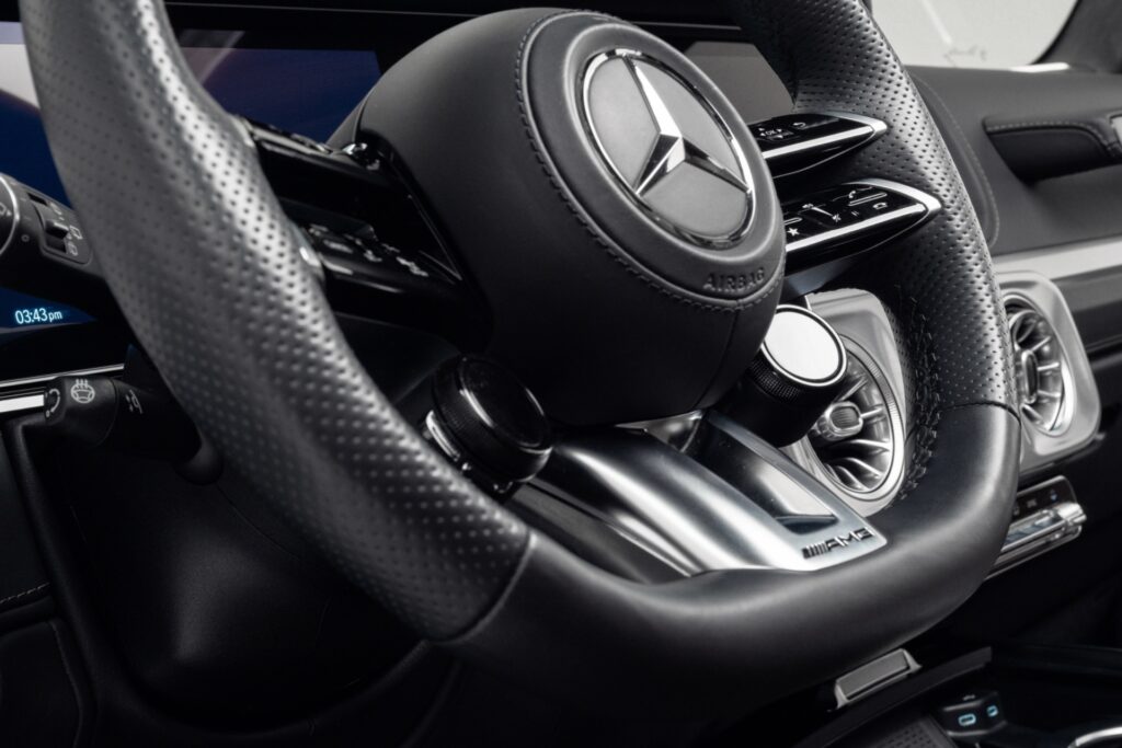 2025 Mercedes-Benz G63 AMG — photo 3