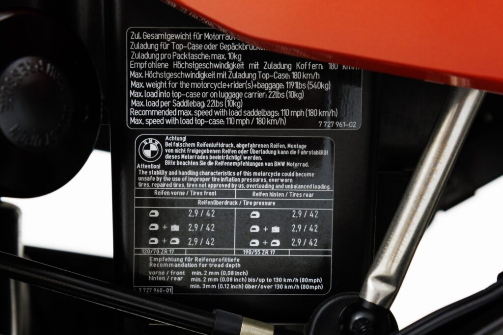 2014 BMW K1600 GT — photo 2