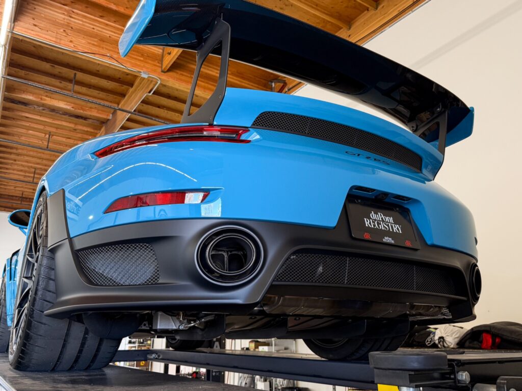 2018 Porsche 911 GT2 RS — photo 2
