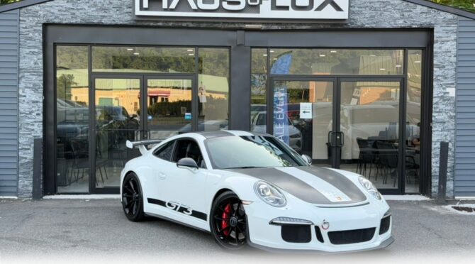 Porsche 911 2dr Cpe GT3 Carrara White Metallic