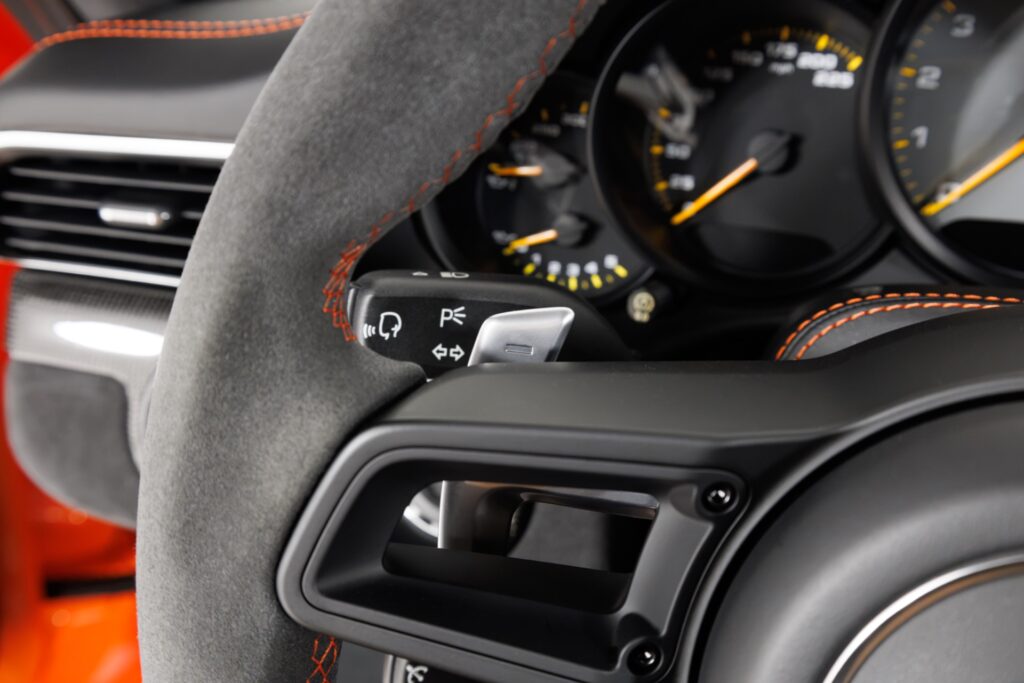 2018 Porsche 911 GT3 — photo 3