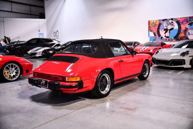 1983 Porsche 911 - Photo 16