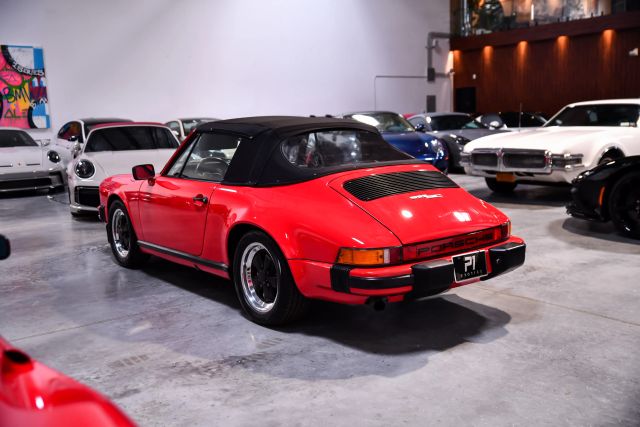 1983 Porsche 911 - Photo 14