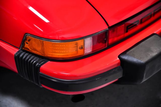 1983 Porsche 911 - Photo 35