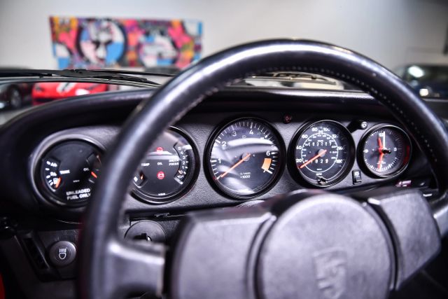 1983 Porsche 911 - Photo 6