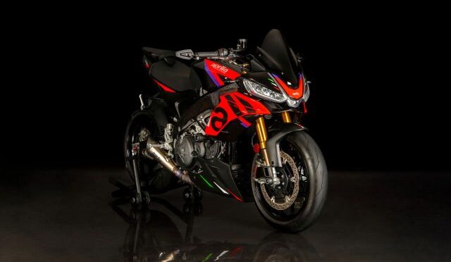 2023ApriliaTuono V4 1100 FactoryBlack