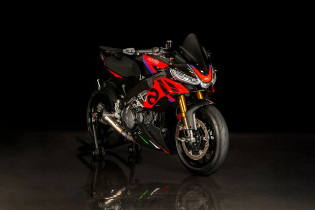 2023ApriliaTuono V4 1100 FactoryBlack