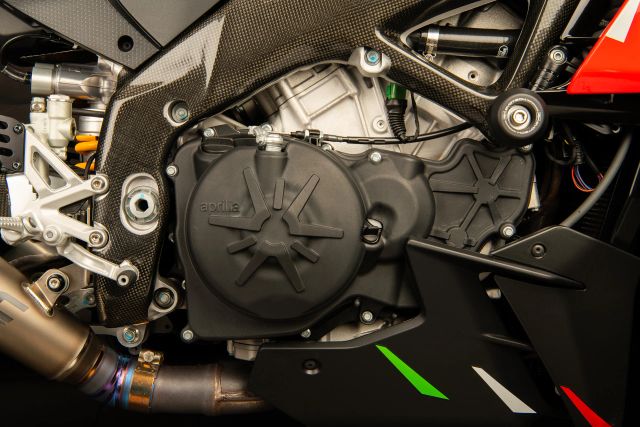 2023 Aprilia Tuono V4 1100 Factory — photo 3