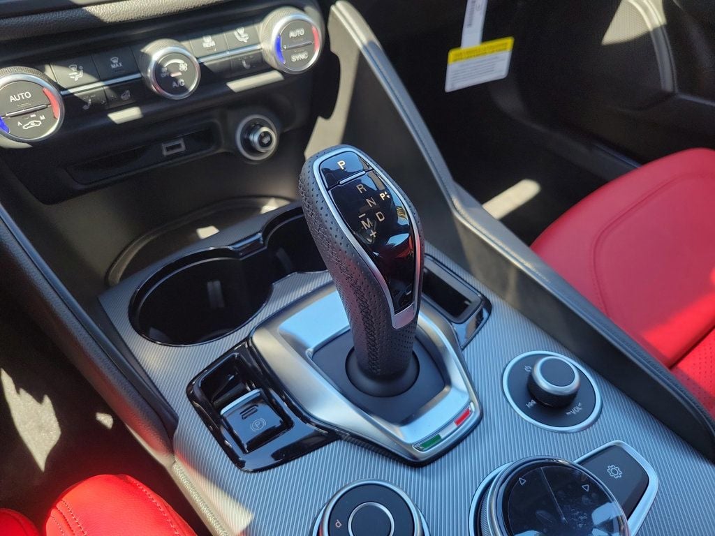 2026 Alfa Romeo Giulia RWD — photo 2